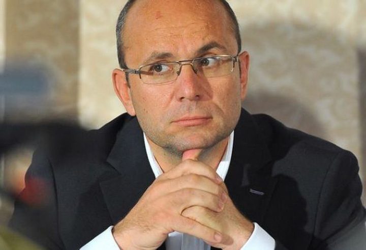 Cozmin Gușă, despre presiunea YouTube şi CNA: „Atenţie însă, cine-şi pierde libertatea de exprimare va renunţa curând şi la gândire!”