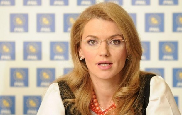 Incă un scandal în coaliţia PNL-USR-PLUS-UDMR! Alina Gorghiu (PNL) îi cere demisia primarului Timișoarei, Dominic Fritz (USR)