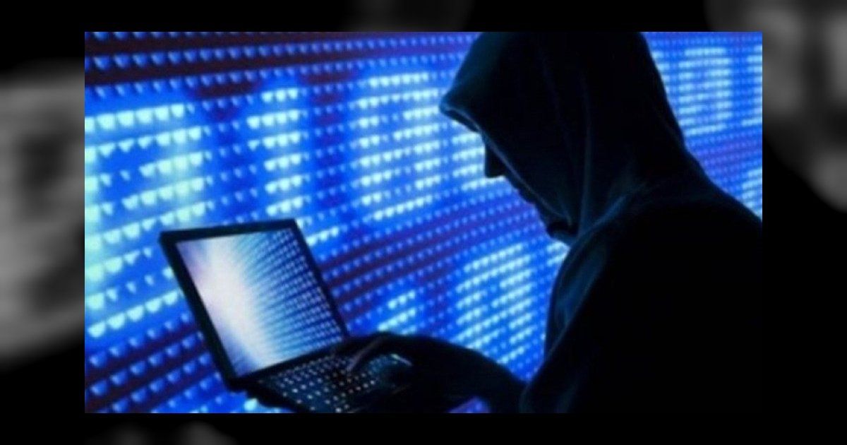 Ucraina acuză un masiv atac cibernetic. Mai multe site-uri ale Guvernului au picat iar datele personale au fost compromise