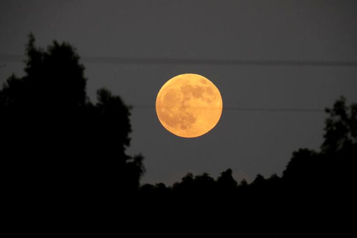 Eclipsă de lună, vizibilă în România în noaptea de duminică spre luni
