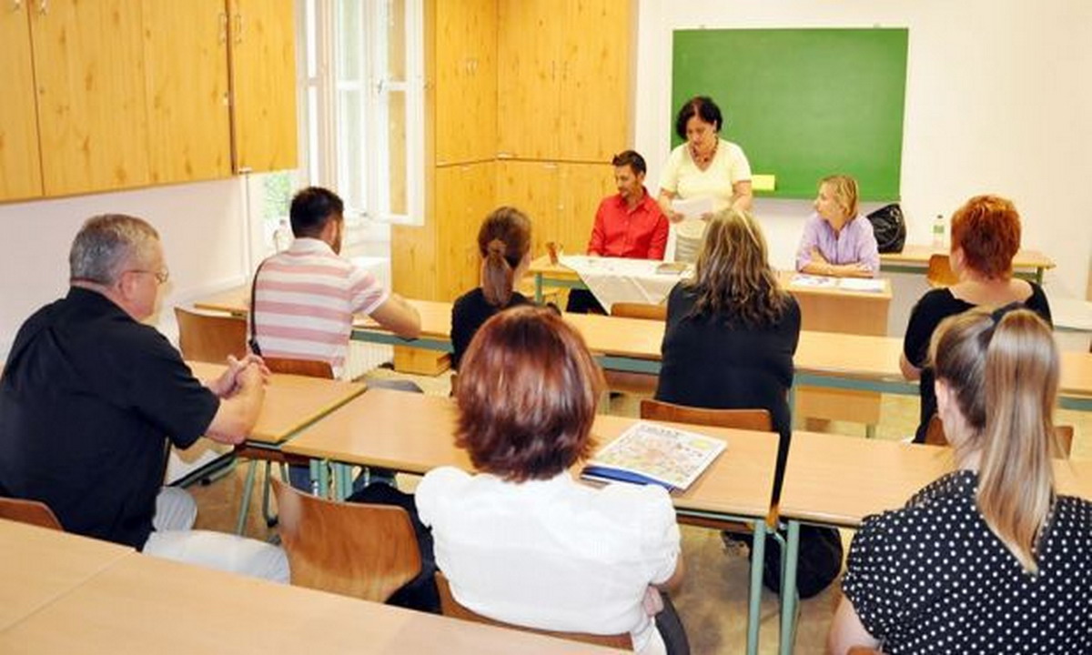 Rezultate finale la proba scrisă a concursului de director şi director adjunct din şcolile din Iaşi au fost afişate. Nu s-a luat niciun 10