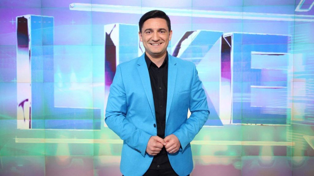 George Buhnici, primul român care și-a implantat un microcip. Bloggerul a explicat motivul pentru care a recurs la acest gest