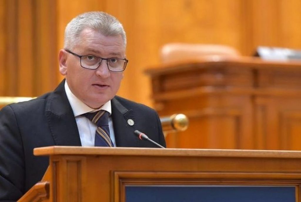 Florin Roman, ministrul Digitalizării, este acuzat că a plagiat lucrarea de disertație: „Acuzația la adresa mea e nefondată”