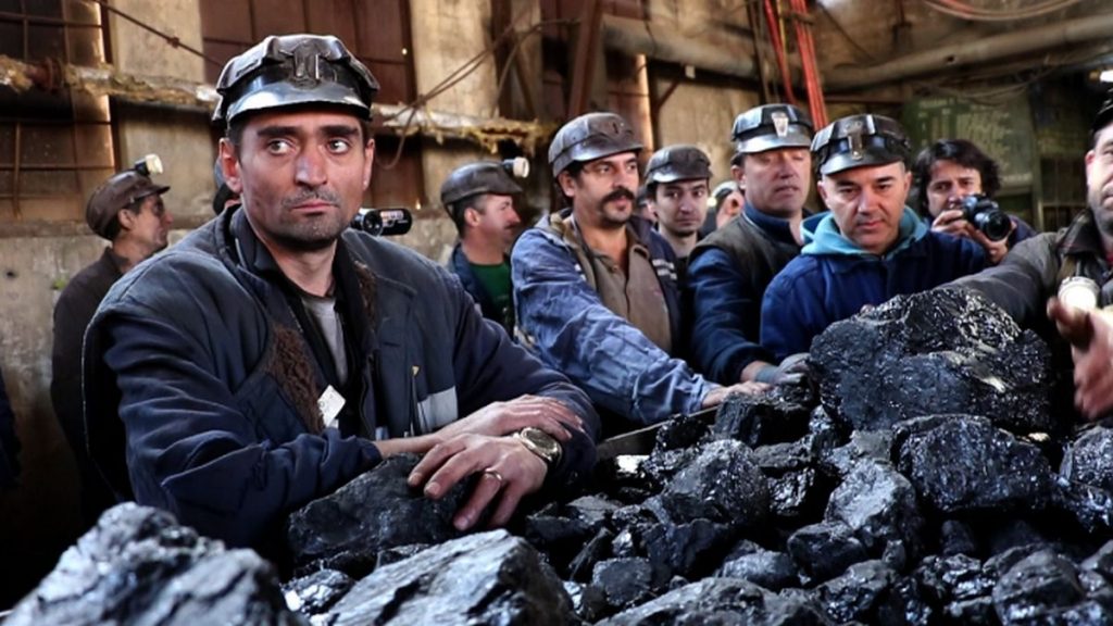 Minerii amenință cu greva foamei, dacă revendicările lor nu vor fi soluționate