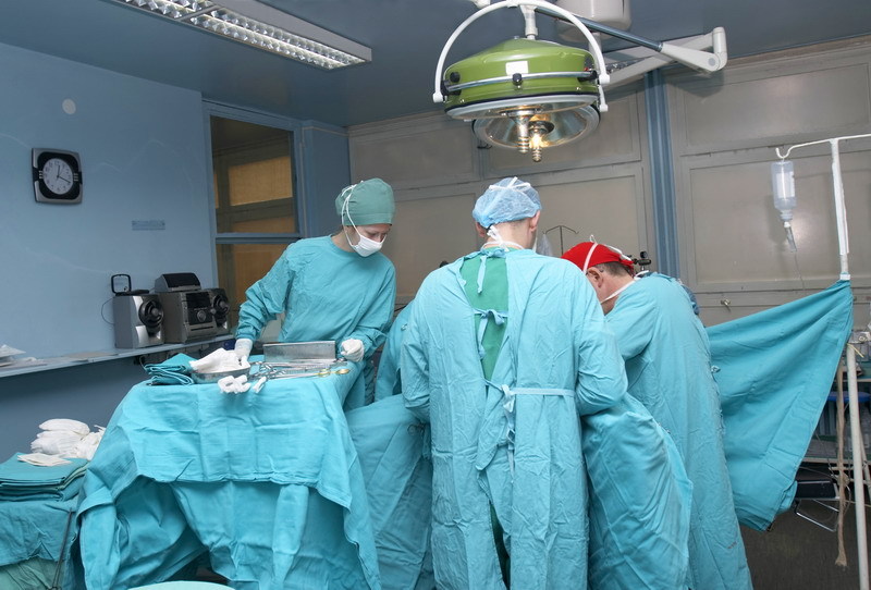 După o aşteptare de 25 ani, un ieşean a primit un rinichi. Operaţia de la Centrul de Transplant Renal din Iaşi a fost un succes