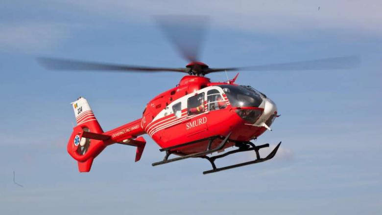 Persoană cu arsuri grave, transferată de la Constanța la Iaşi cu un elicopter SMURD