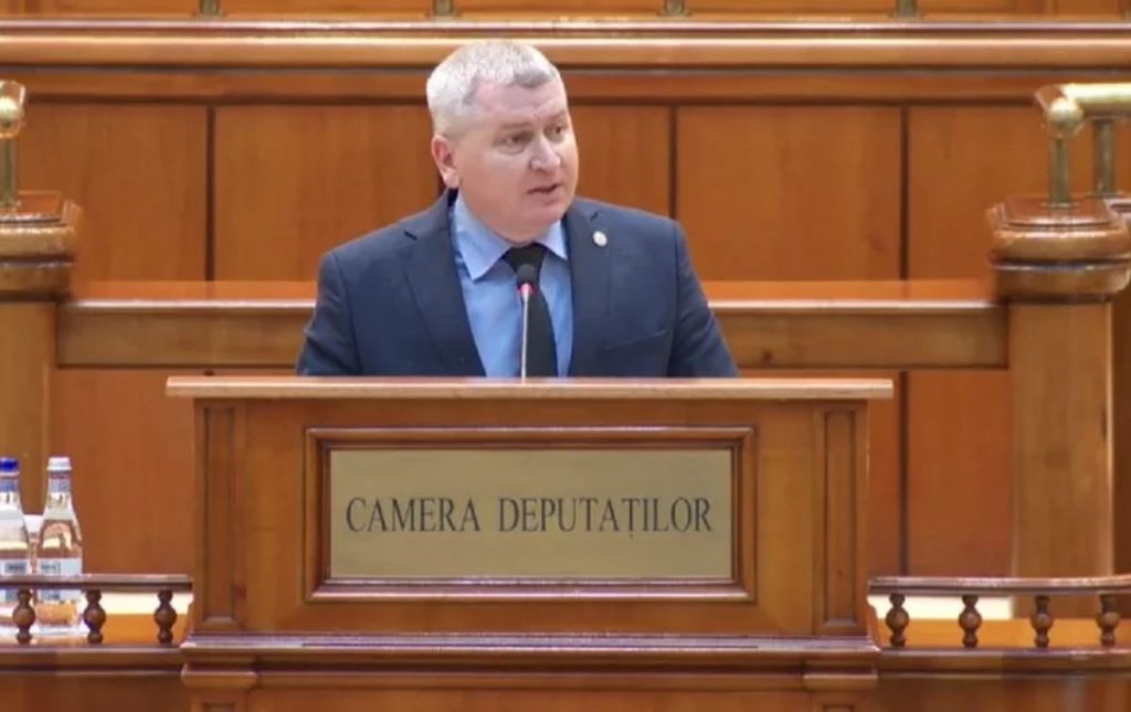 Ministrul Florin Roman, de 1 Decembrie: „Trebuie să ne unim, să fim solidari și să ne ajutăm”