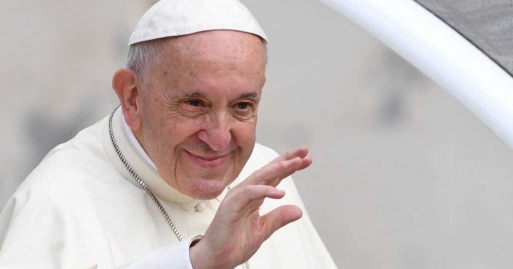 Care este starea de sănătate a Papei Francisc, după ce a fost operat la colon