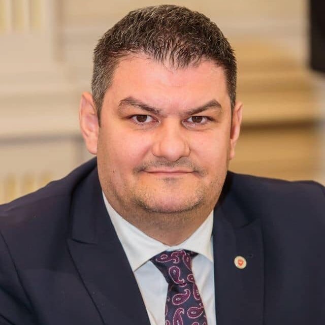 Adrian Acostoaiei, și alte persoane, au fost excluse din PMP Iași! Consilierul județean își va pierde funcția