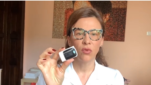 Medicul Adina Alberts, apel către guvernanți: „Lăsați testele rapide în farmacii!
