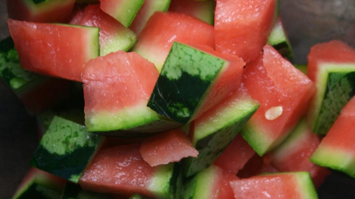 Medicii avertizează! La ce pericol se supun persoanele care consumă pepene verde