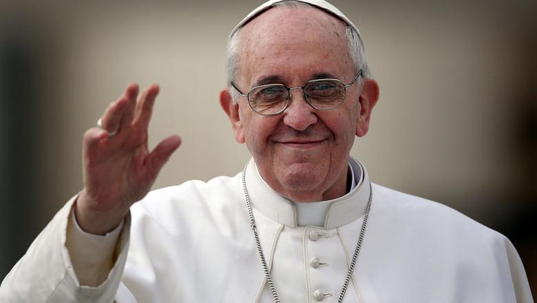 Papa Francisc a fost externat și a revenit la Vatican. Cum se simte Suveranul Pontif