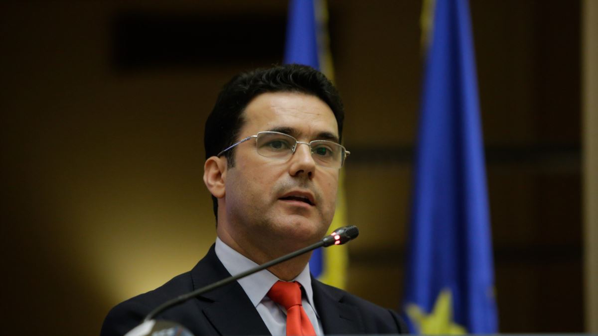 Rectorul SNSPA, Remus Pricopie, acuză Ministerul Educaţiei de oficializarea imposturii academice