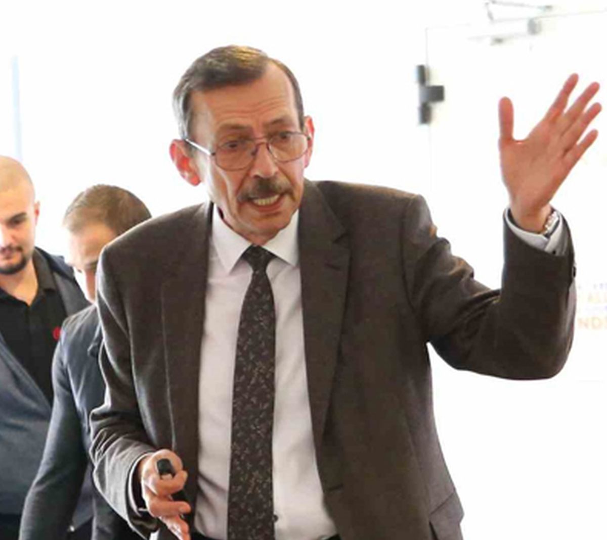 Emilian Popovici, despre vaccinul anti-COVID-19: „Orice medicament are această contraindicație”