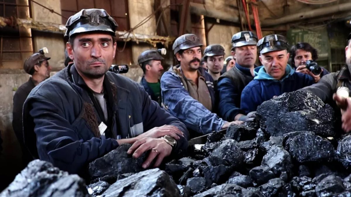 Minerii au anunțat că vor renunța la protest după promisiunile primite de la Guvern