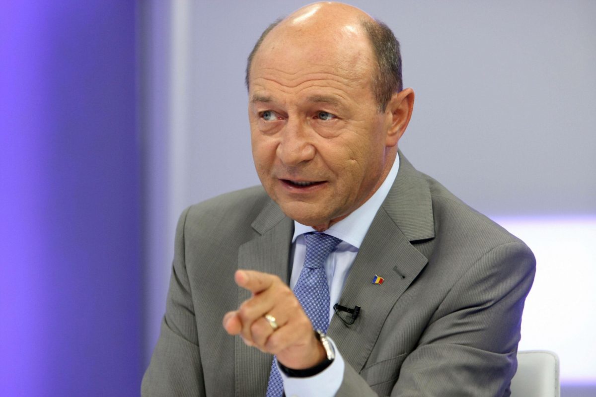Traian Băsescu a suferit un accident vascular cerebral. Fostul președinte al României se află în stare gravă la un spital din Paris – SURSE