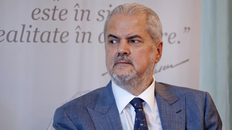 Adrian Năstase acuză președintele că intenționează să desființeze pensiile speciale ale magistraților