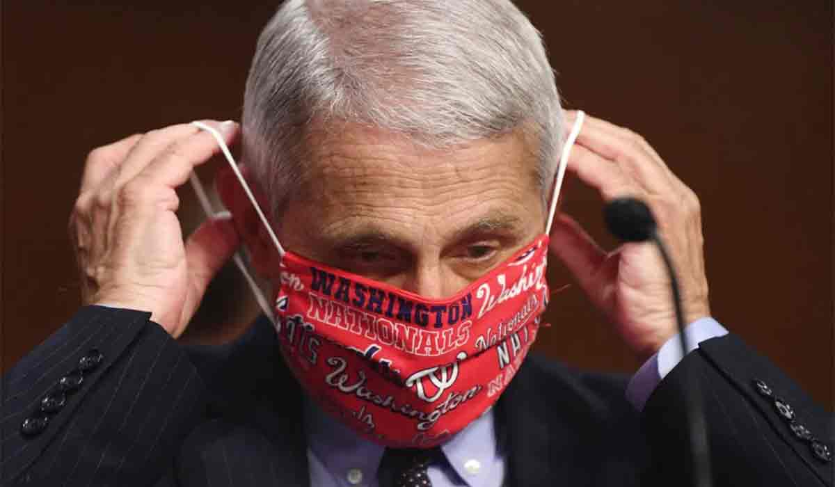 Medicul Anthony Fauci a făcut anunțul: Când se va termina pandemia de COVID-19