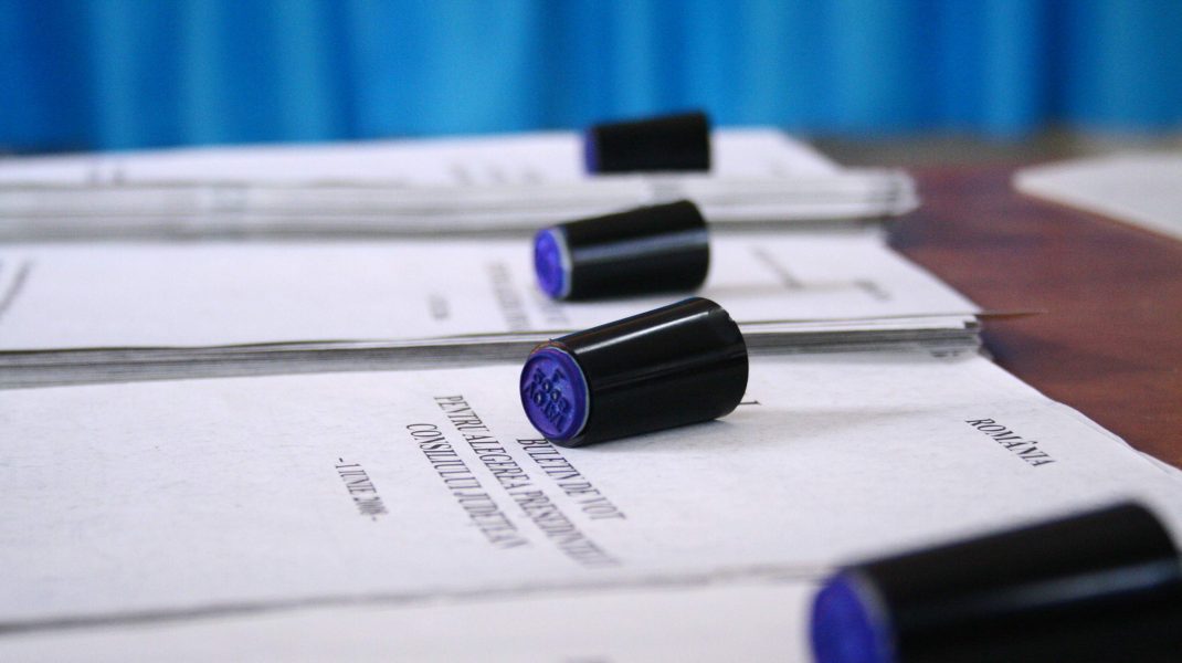 Alegeri locale în 36 de localități din România, după ce cetățenii au votat candidați morți sau condamnați