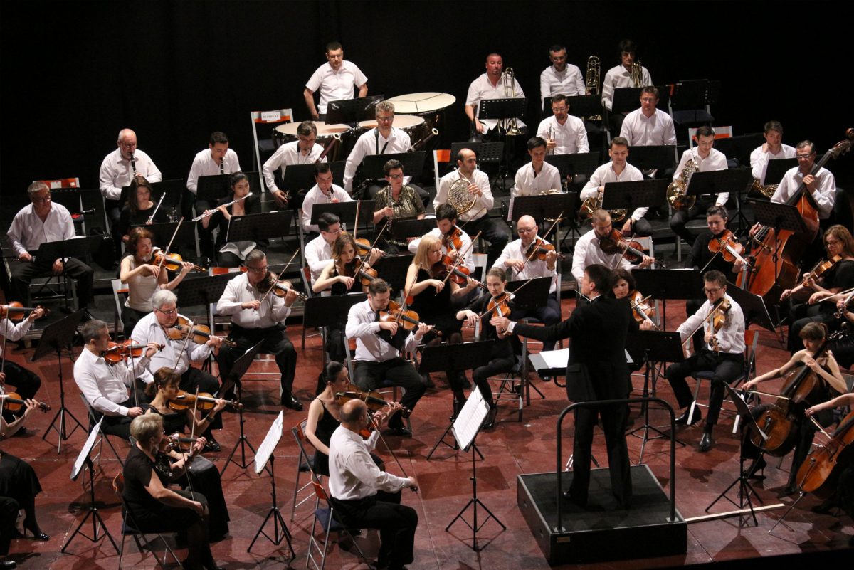 Concert vocal, organizat de orchestra simfonică și Corul Academic ale Filarmonicii „Moldova” Iași