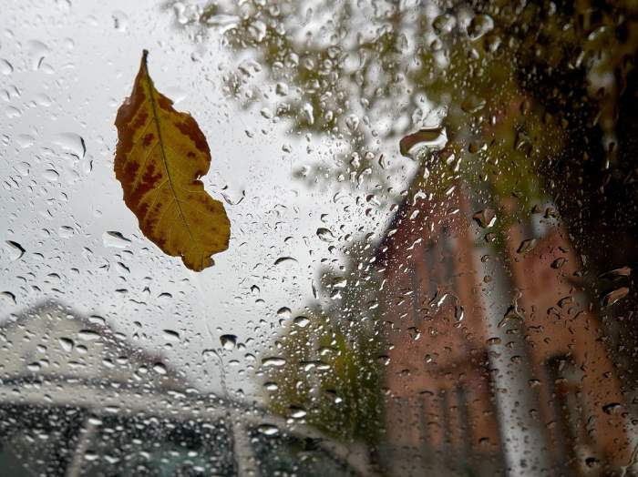 Prognoza meteo în România. Schimbări bruşte de temperatură şi nopţi tot mai reci