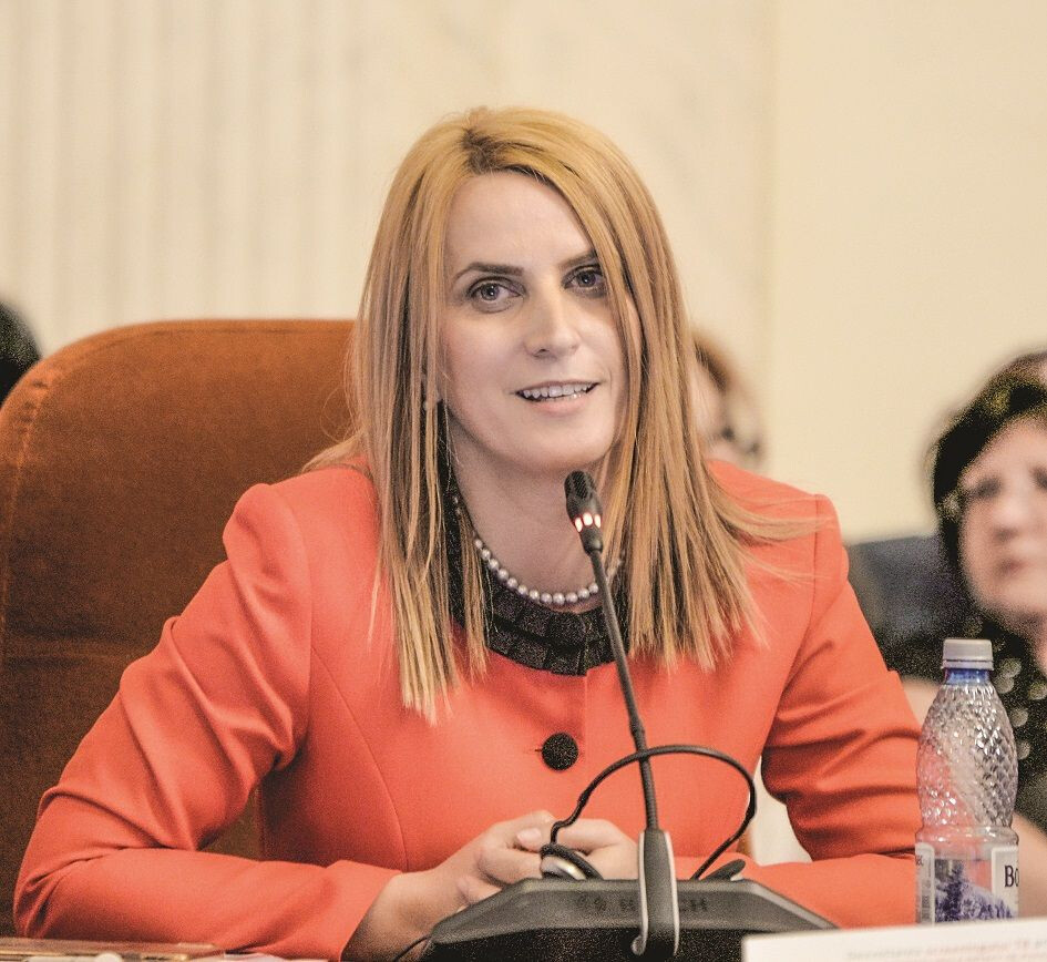 Avertisment al medicului Beatrice Mahler despre vaccinul anti-COVID-19: „O reacție care ar pune viața în pericol apare în primele 15 minute!”