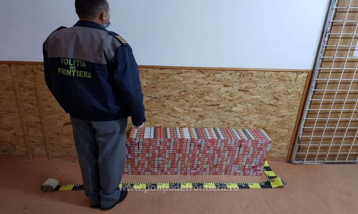 Un traficant și-a abandonat mașina și sacii cu țigările de contrabandă în lanul de porumb de la malul Prutului