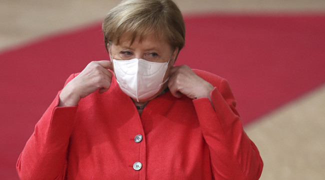 Angela Merkel vrea închiderea barurilor şi a restaurantelor în toată Germania