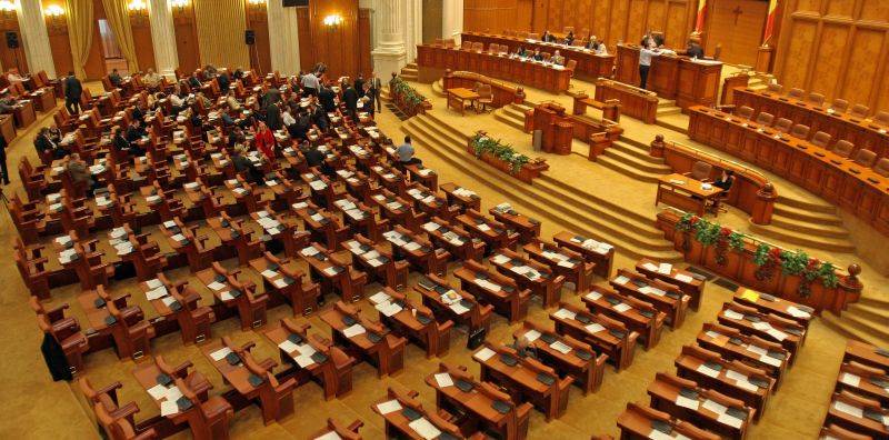 Grup politic nou în Camera Deputaților. Bilanțul parlamentarilor care și-au dat demisia din PNL și l-au urmat pe Ludovic Orban a ajuns la 10