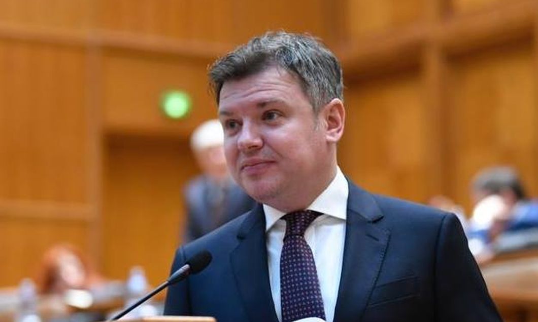 Deputatul PSD Silviu Macovei: De ce au ajuns alocațiile copiilor motiv de jonglerie politică la nivelul coaliției de guvernare? Justificări care mai de care mai creative, dar alocațiile rămân la fel!