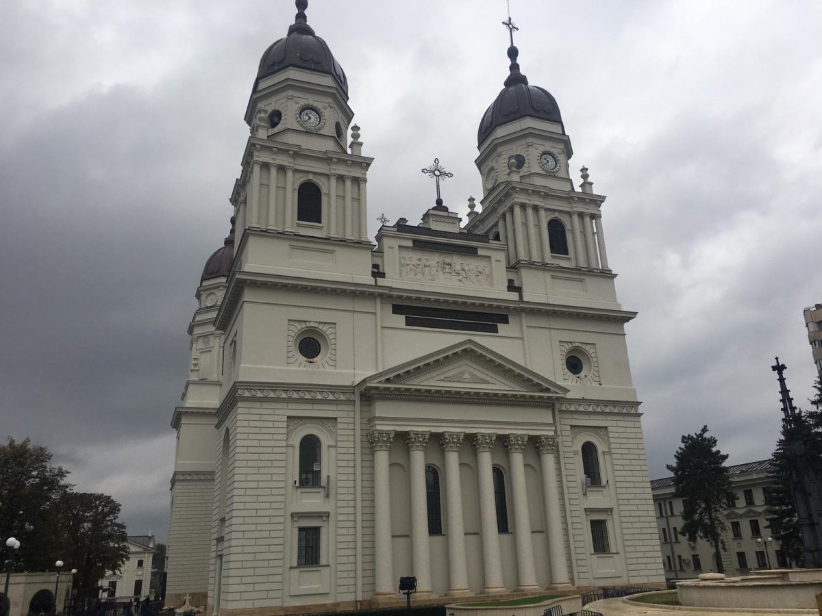 Slujba de sfințire a apei de Bobotează, la Catedrala Mitropolitană din Iași. Ce restricții trebuie să respecte credincioșii pentru a lua agheazmă mare – UPDATE/ FOTO