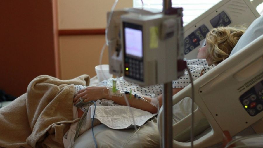 6.460 cazuri noi de persoane infectate cu SARS – CoV – 2 în ultimele 24 de ore