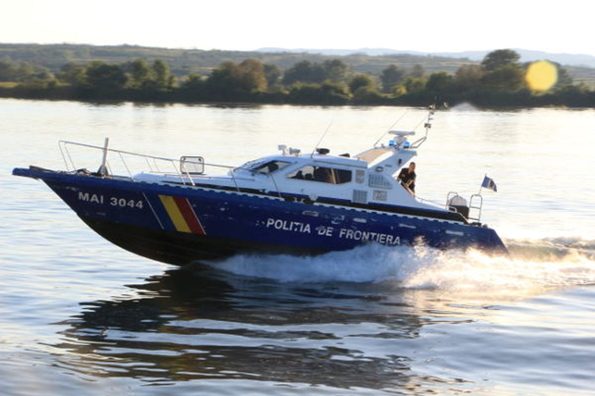 Poliția de Frontieră nu reușește să cumpere o barcă de 70.000 de euro! Licitația a fost anulată de două ori