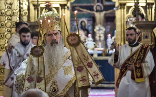 Reacția Poliției din Constanța, după ce Arhiepiscopul Tomisului a sfidat regulile și a ținut Slujba de Anul Nou după ora 23