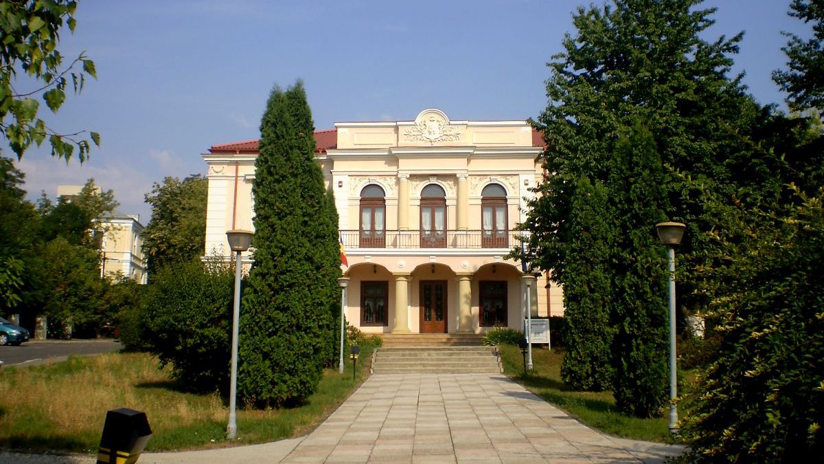 Muzeul Național al Literaturii Române Iași organizează, on-line, concursul județean literar-artistic „Pe urmele lui Mihai Codreanu…”