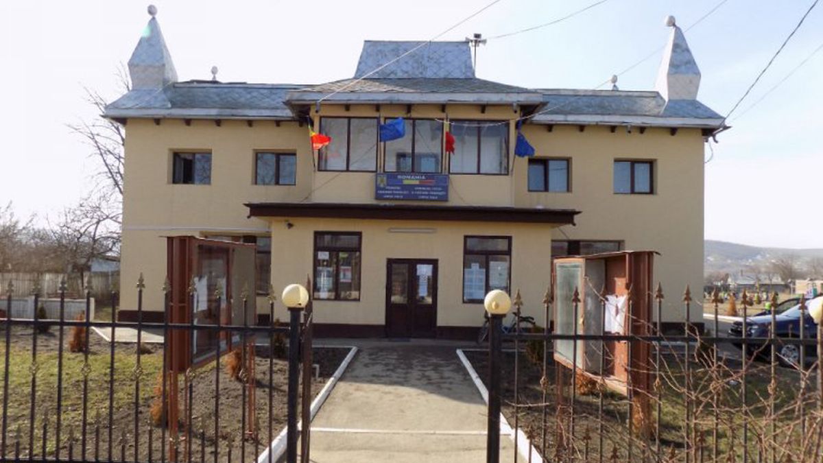 Compania Națională de Investiții construiește o sală de sport în comuna ieșeană Todirești! Contractul este de 1,3 milioane de euro