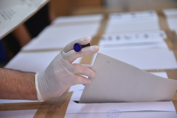 Ce reguli trebuie să respectați dacă mergeți la vot