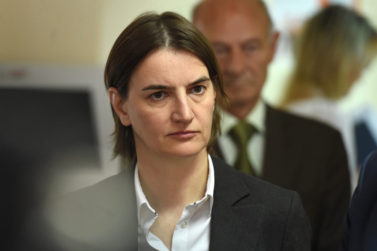 Ana Brnabić este primul premier european, care s-a vaccinat împotriva noului coronavirus