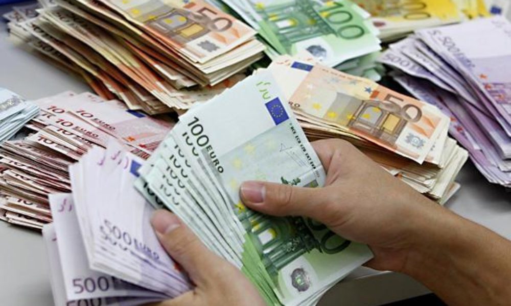 Provocare de proporții în România! Cel care reușește să descifreze codul secret, va primi 11.000 de euro, dar și un job plătit cu 20.000 de euro pe lună