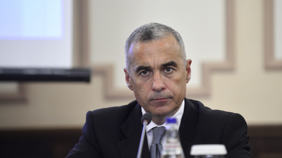 Cine este Călin Georgescu, propunerea AUR pentru funcţia de premier al României