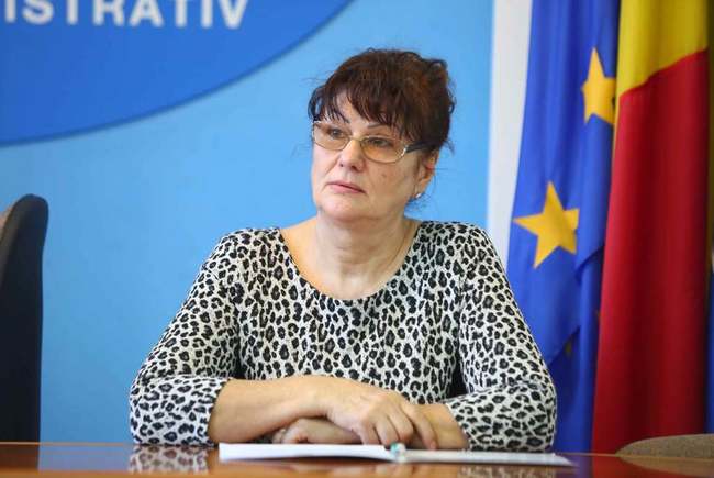 Subprefectul de Timiș, Elena Popa, suspect de Covid-19. A fost internată în spital