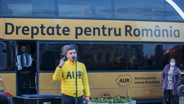 Surpriza alegerilor parlamentare, George Simion, a făcut facultatea la Iași și a devenit cunoscut după ce i-a aprins o lumânare lui Ion Iliescu