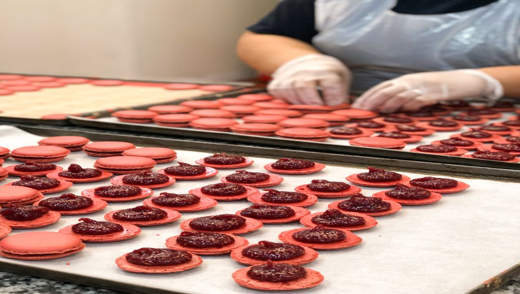 Tipuri de prăjituri care nu ar trebui să îți lipsească de la masa de Crăciun.  Află recomandările celor de la Chocolat.