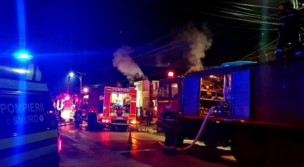 Incendiu la un centru de copii din comuna brașoveană Tărlungeni! 12 copii și un adult au reușit să se salveze