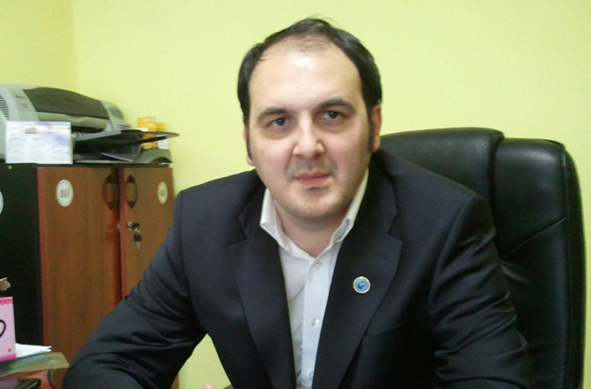 Liderul USLIP Iași, prof. Laviniu Lăcustă: „Guvernul României a scuipat Petiția cu cele 167.000 de semnături”