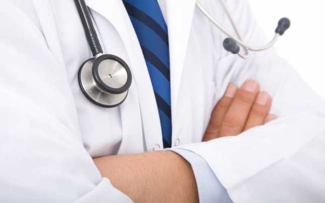 Acuze grave aduse de o tânără unui medic: „A început să mă facă nesimţită, fără să-l fi jignit cu nimic şi să-mi aducă injurii”