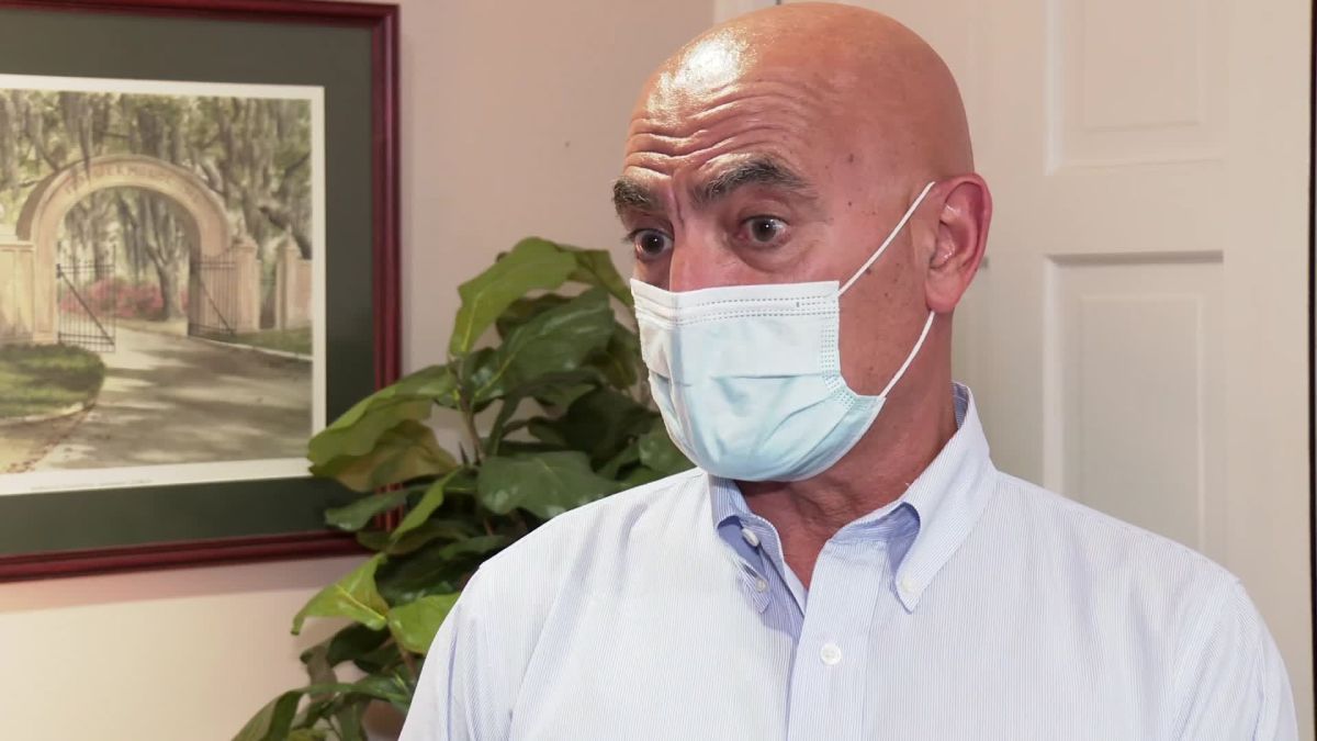 Expertul american Moncef Slaoui nu este convins că noua tulpină de COVID este mai contagioasă