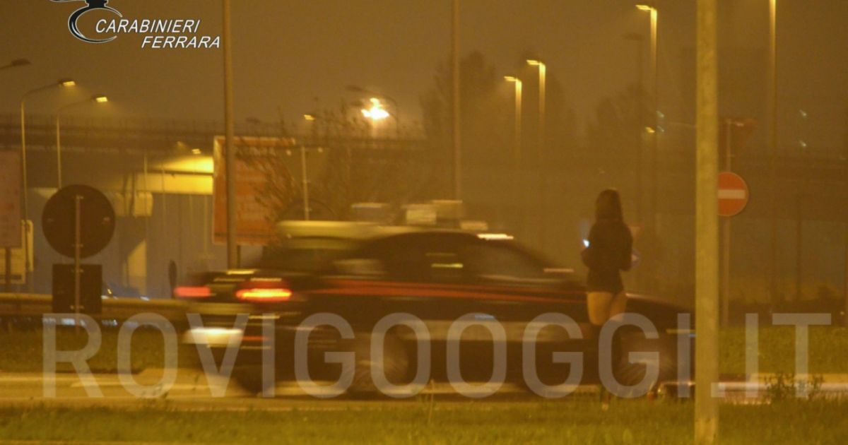 O româncă era regina prostituatelor din Italia! Imperiul condus de aceasta i-a șocat pe anchetatori: Toate fetele plăteau taxa de protecţie și publicitate