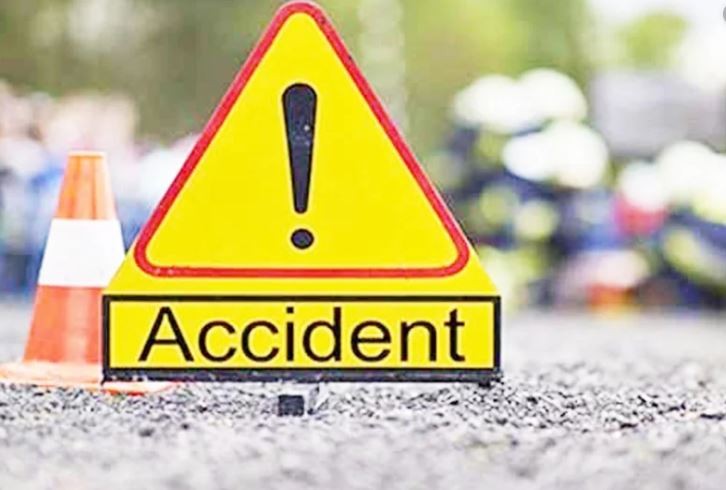 Accident rutier în judeţul Iaşi. O persoană, ranită după ce o maşină s-a răsturnat – EXCLUSIV