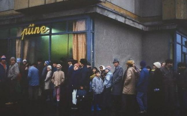 Cum era Crăciunul pe vremea comunismului? Incursiune în trecut